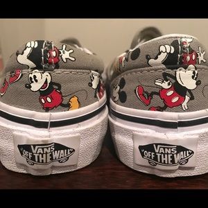 Kids Vans - Mickey Mouse